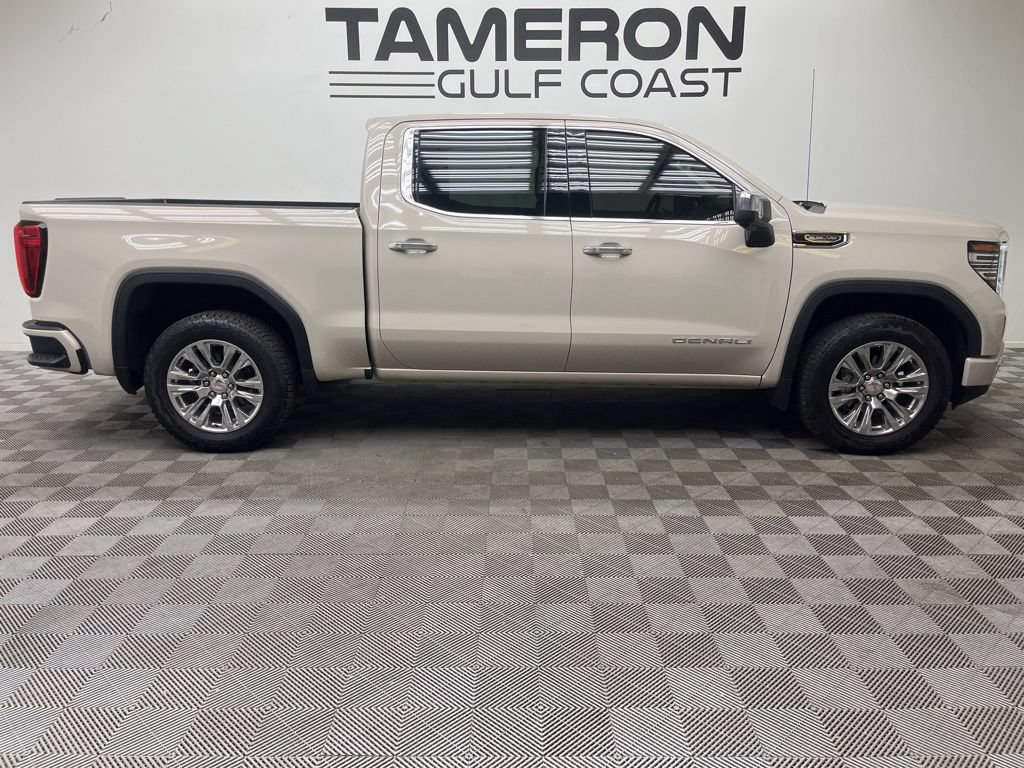 Used 2026 GMC Sierra 1500 Denali w/ Technology Package AWD/4WD image 4