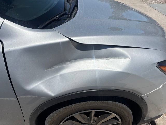 Used 2019 Nissan Rogue SL AWD/4WD image 16
