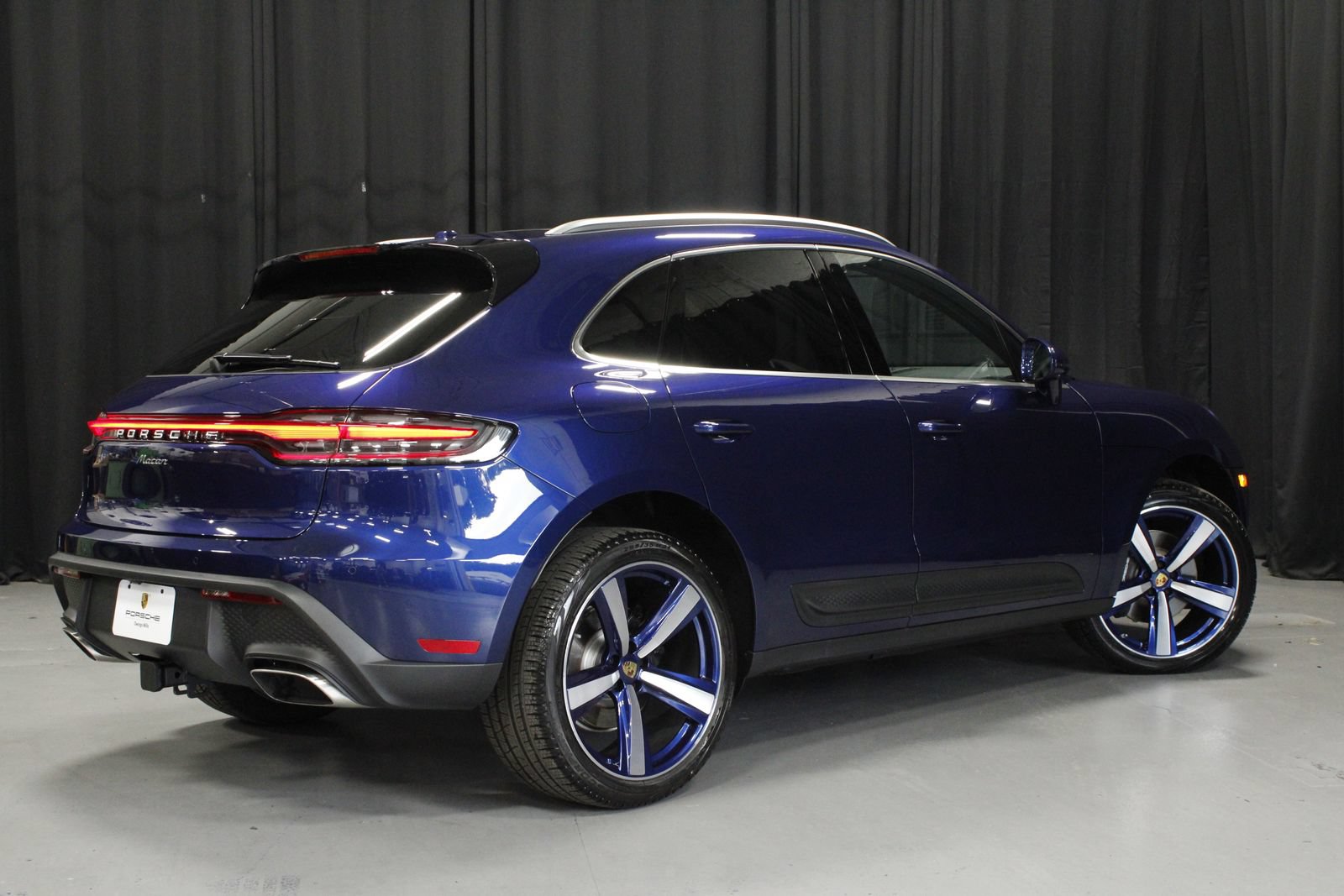 New 2026 Porsche Macan AWD/4WD image 7