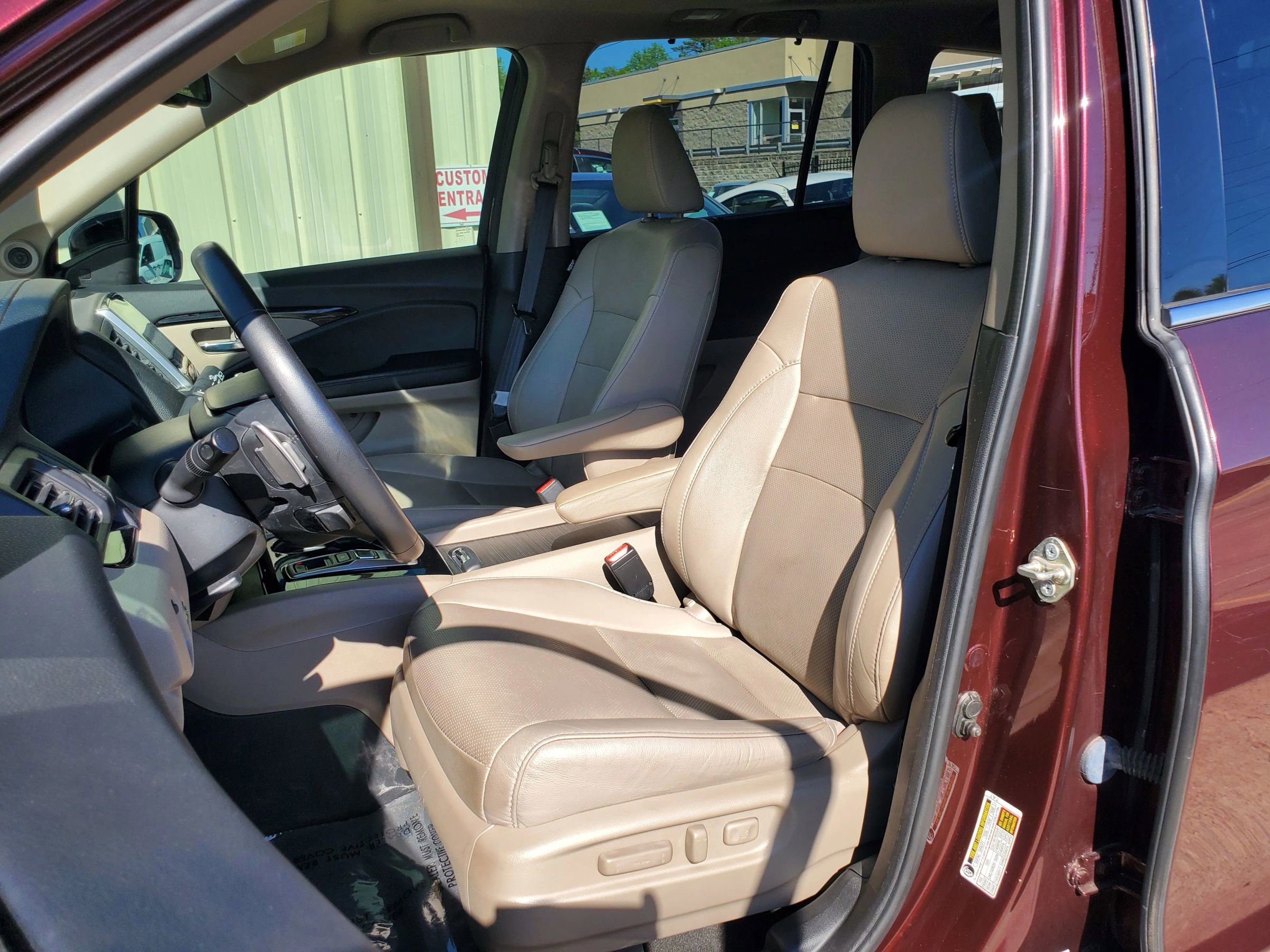 Used 2017 Honda Pilot Elite image 28