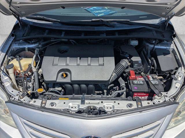 Used 2013 Toyota Corolla LE FWD image 21