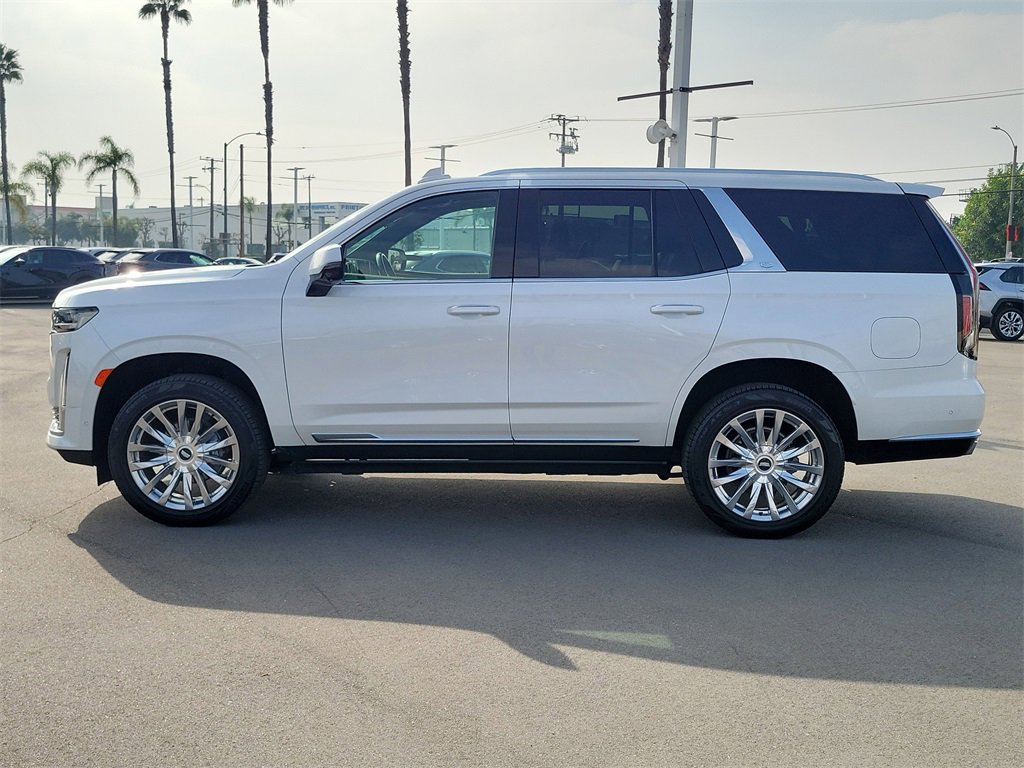 Used 2021 Cadillac Escalade Premium Luxury w/ LPO, Illumination Package image 32