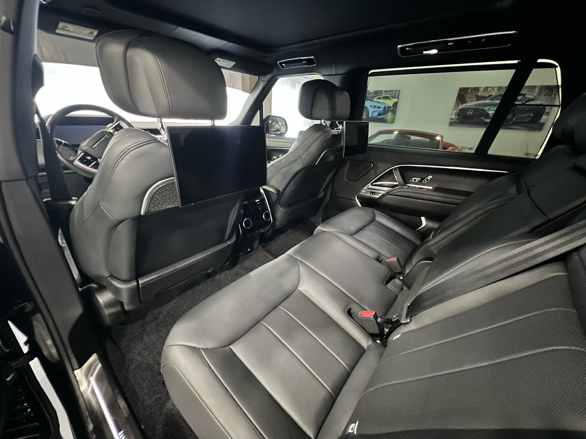 Used 2023 Land Rover Range Rover Long Wheelbase Autobiography AWD/4WD image 18