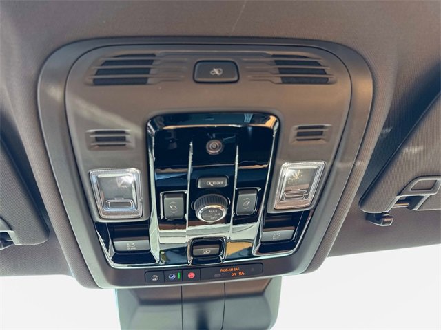 New 2026 Cadillac Escalade Luxury w/ LPO, Radiant Package image 23