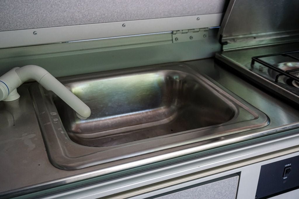 Used 2000 Volkswagen Eurovan Camper FWD image 42