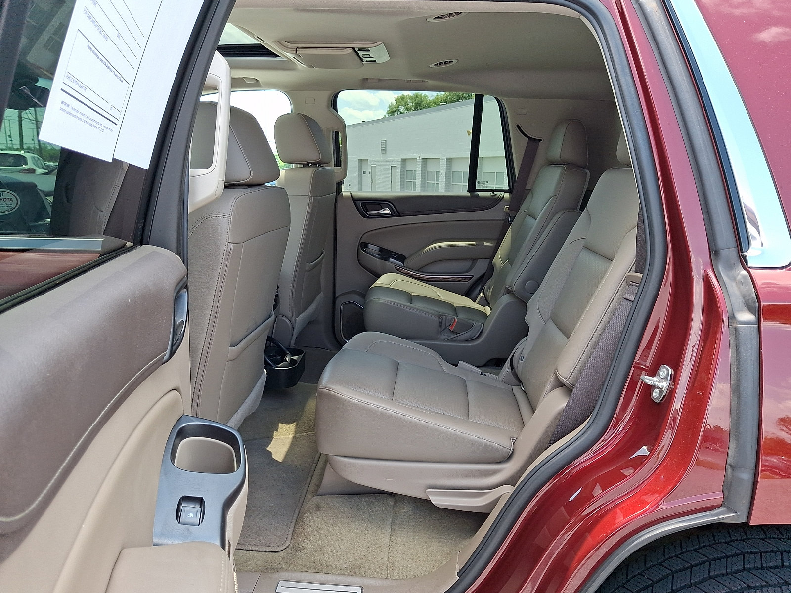 Used 2017 GMC Yukon SLT w/ Premium Edition AWD/4WD image 12