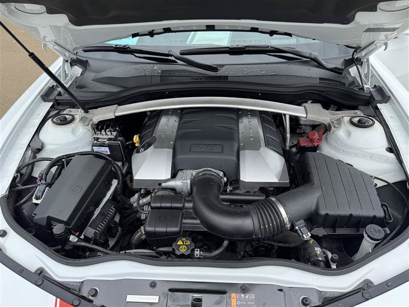 Used 2015 Chevrolet Camaro SS w/ RS Package RWD image 11