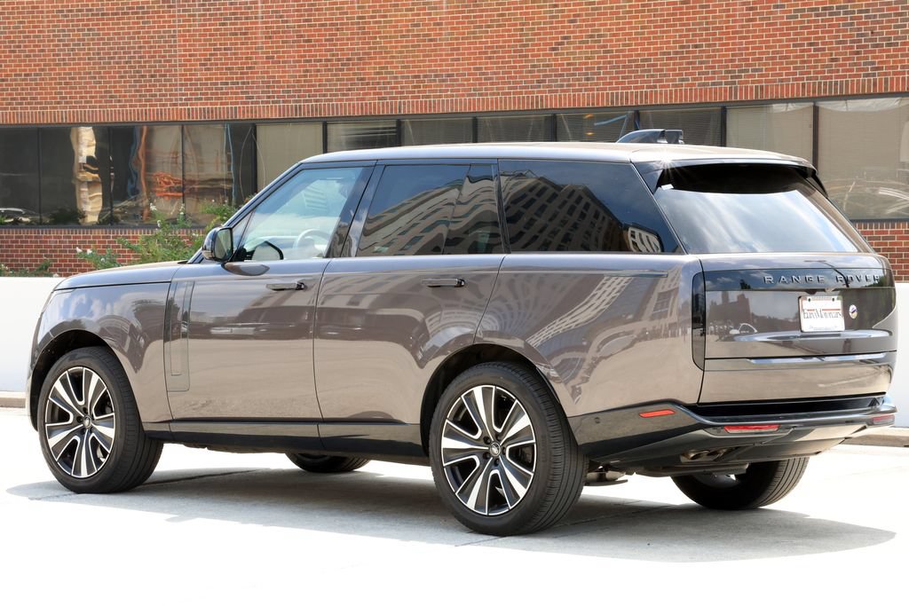Certified 2024 Land Rover Range Rover SE AWD/4WD image 2