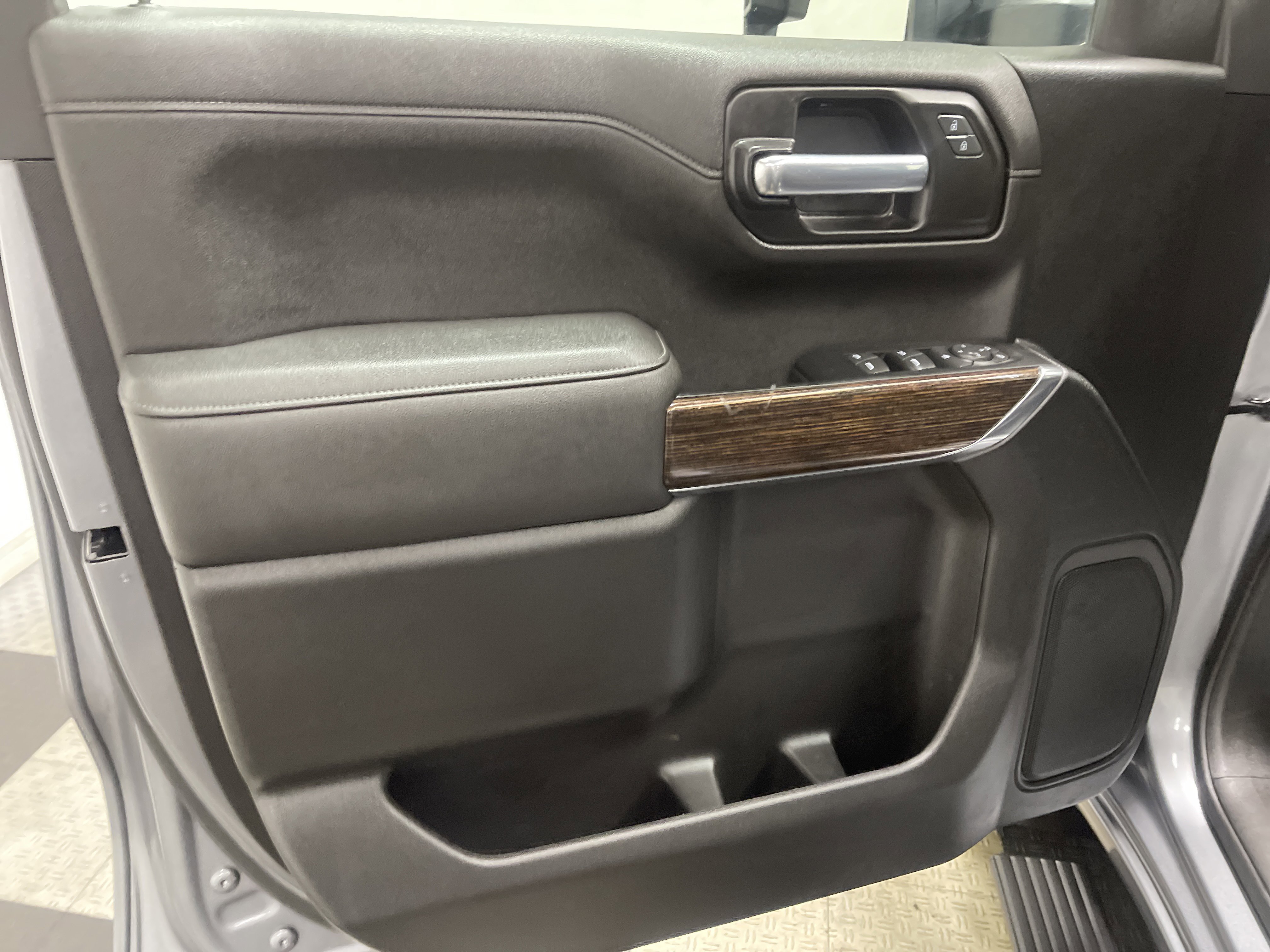 Used 2021 GMC Sierra 1500 Elevation w/ X31 Off-Road Package image 10