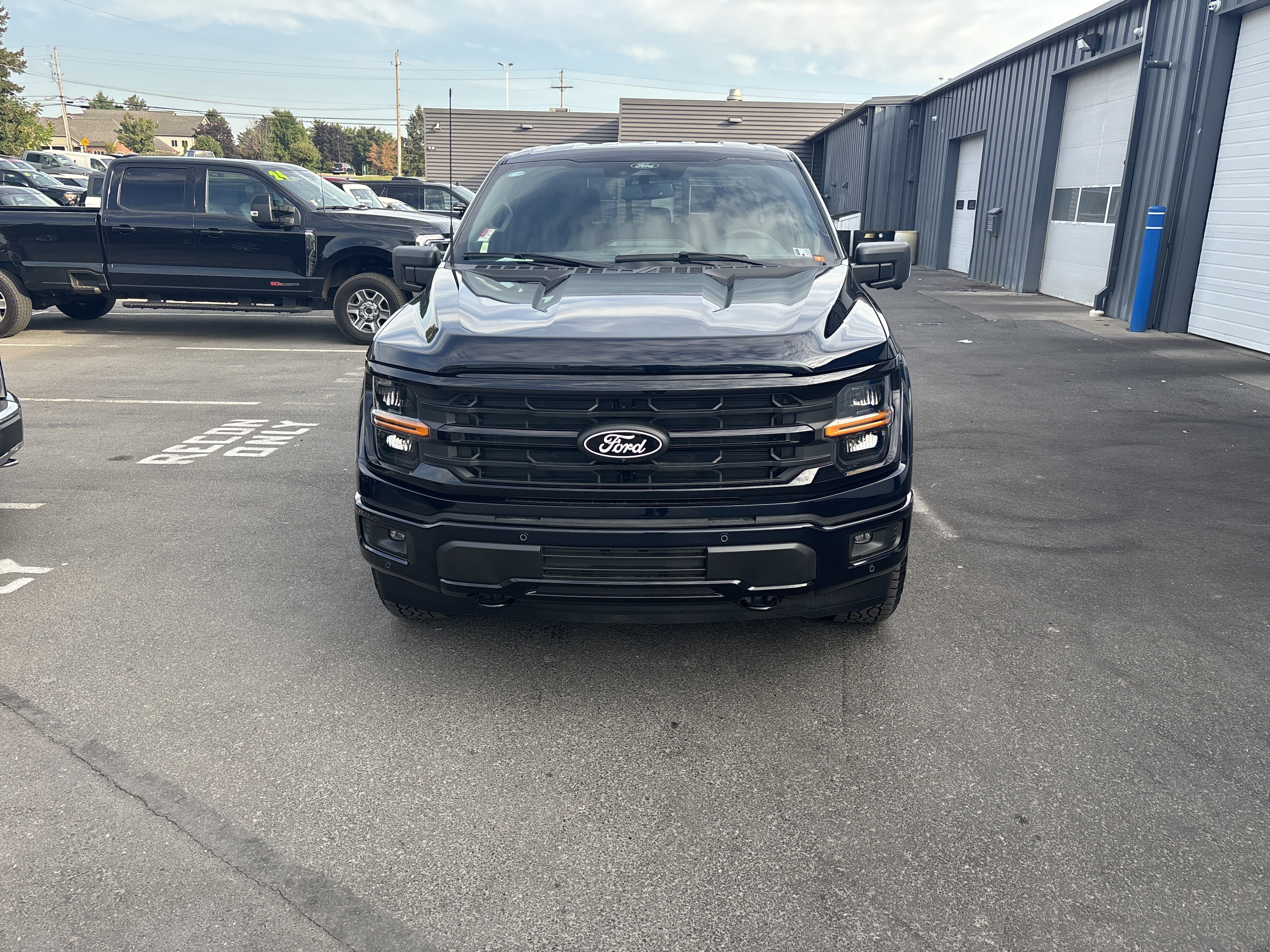 New 2025 Ford F150 XLT w/ Equipment Group 302A MID image 9