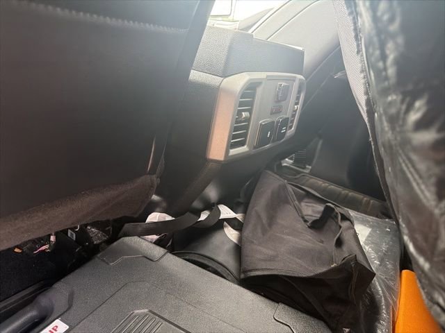 Used 2019 Ford F150 Raptor w/ Equipment Group 802A Luxury image 23