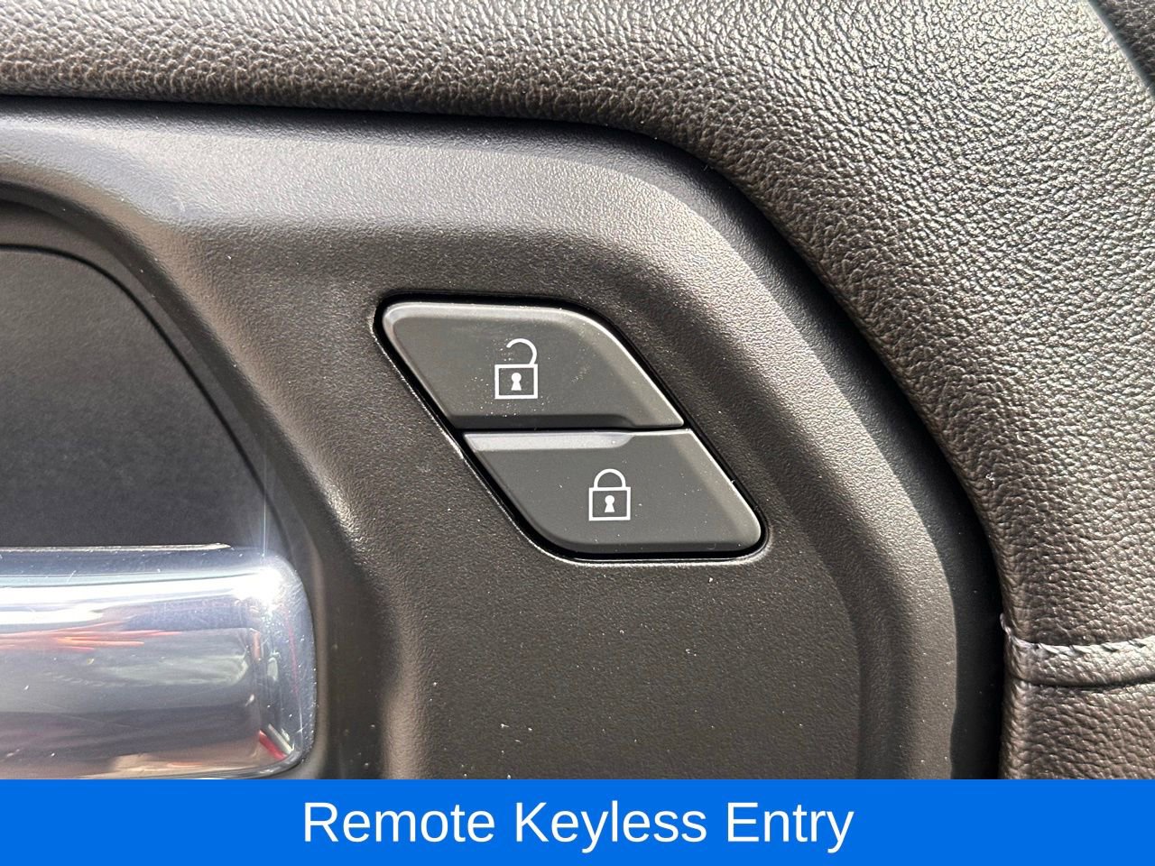 Used 2020 Chevrolet Silverado 1500 LT w/ Texas Edition AWD/4WD image 22