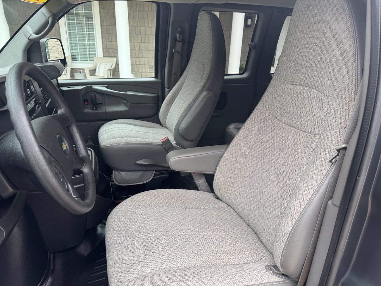 Used 2015 Chevrolet Express 3500 LS image 12