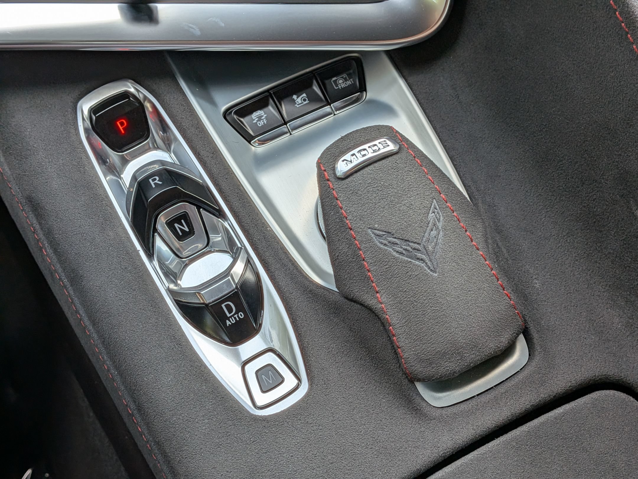 Used 2021 Chevrolet Corvette Stingray Premium Cpe w/ Z51 Performance Package RWD image 17