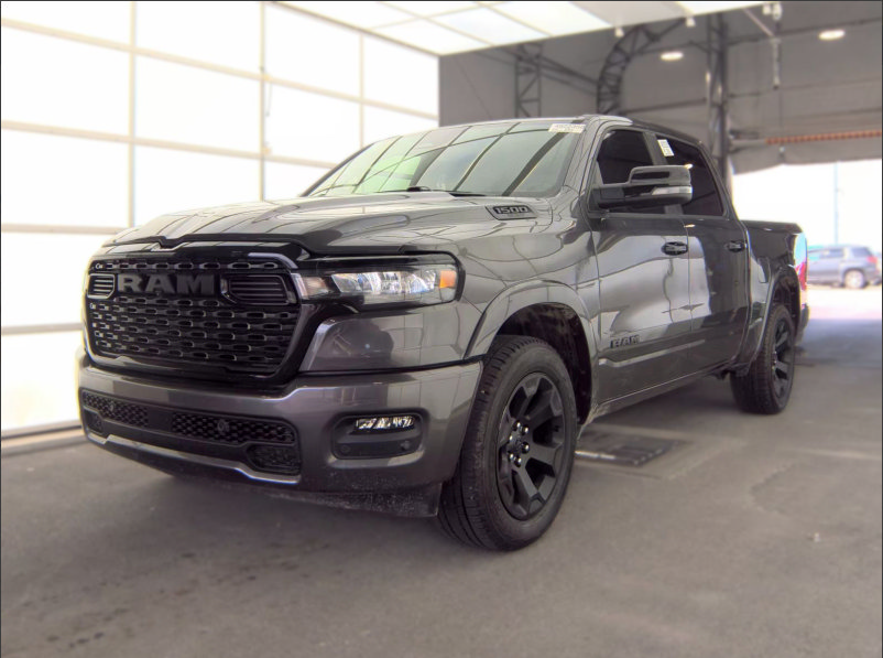 Used 2025 RAM 1500 Big Horn AWD/4WD image 3
