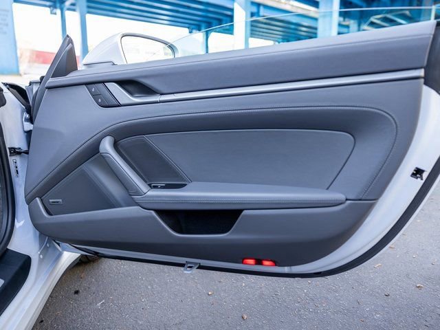 Certified 2024 Porsche 911 Targa 4 image 34