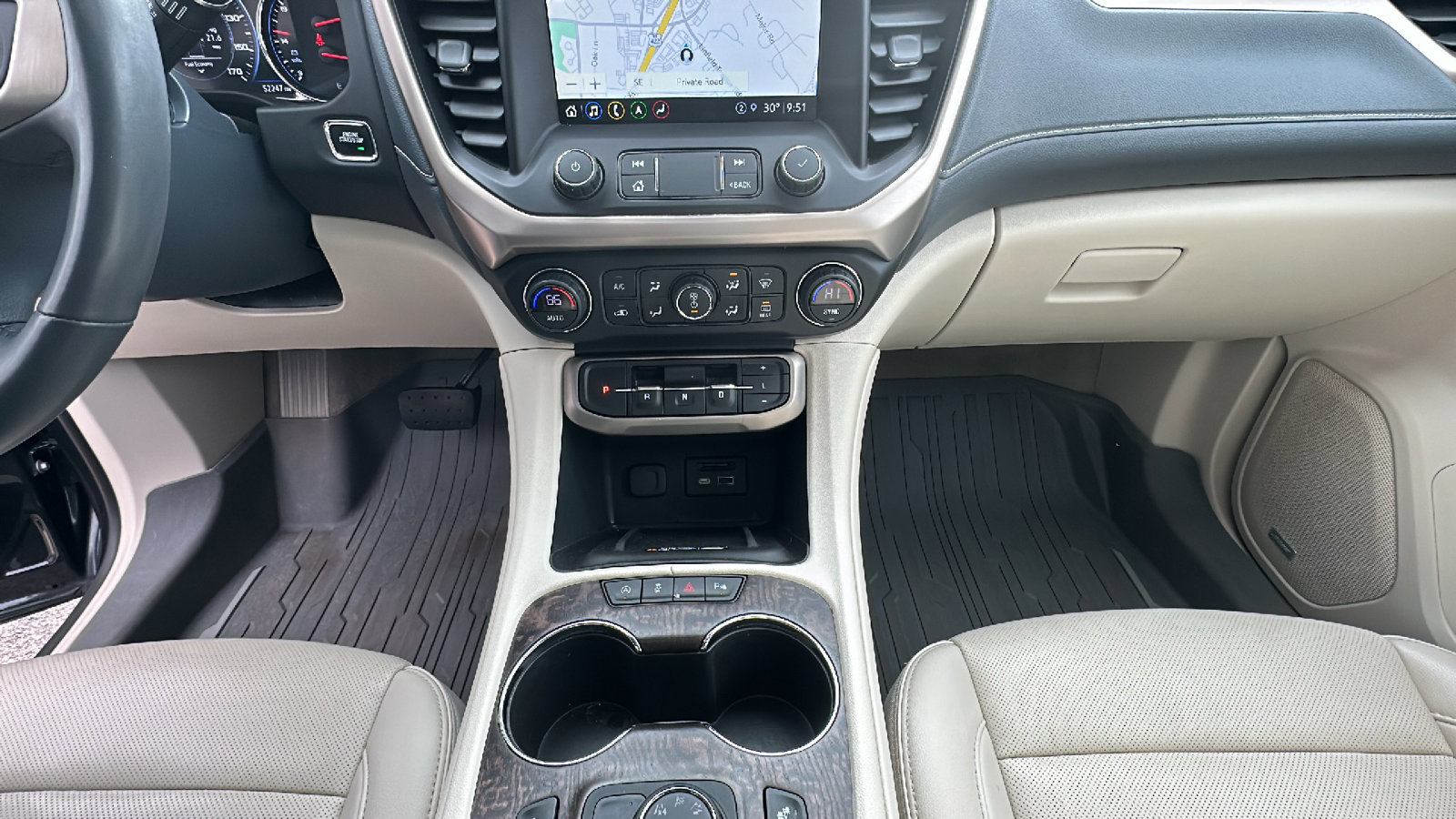 Used 2021 GMC Acadia Denali w/ Denali Ultimate Package image 22