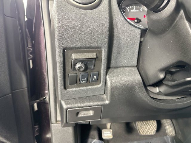 Used 2015 Nissan Rogue S w/ Convenience Package AWD/4WD image 14