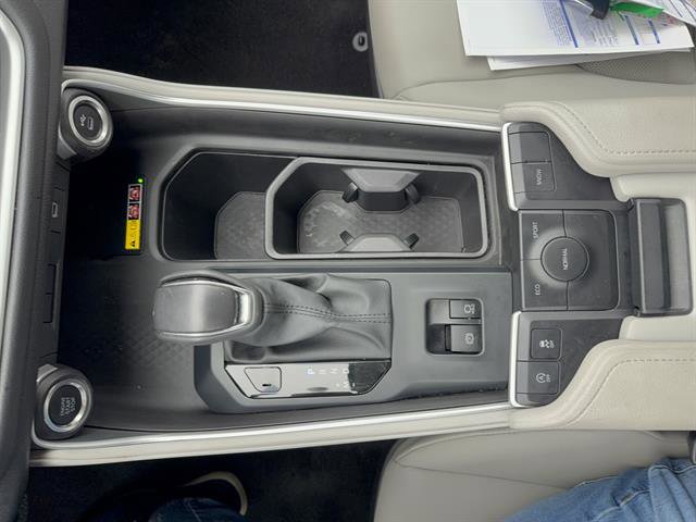 Used 2025 Toyota Grand Highlander XLE image 14