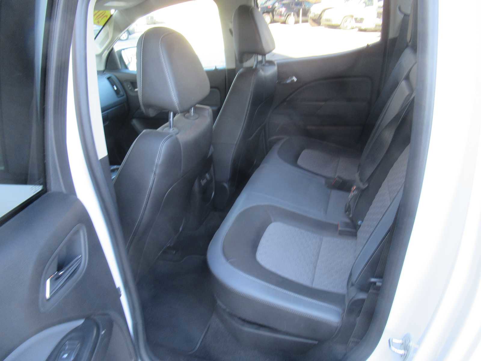 Used 2018 Chevrolet Colorado Z71 image 40