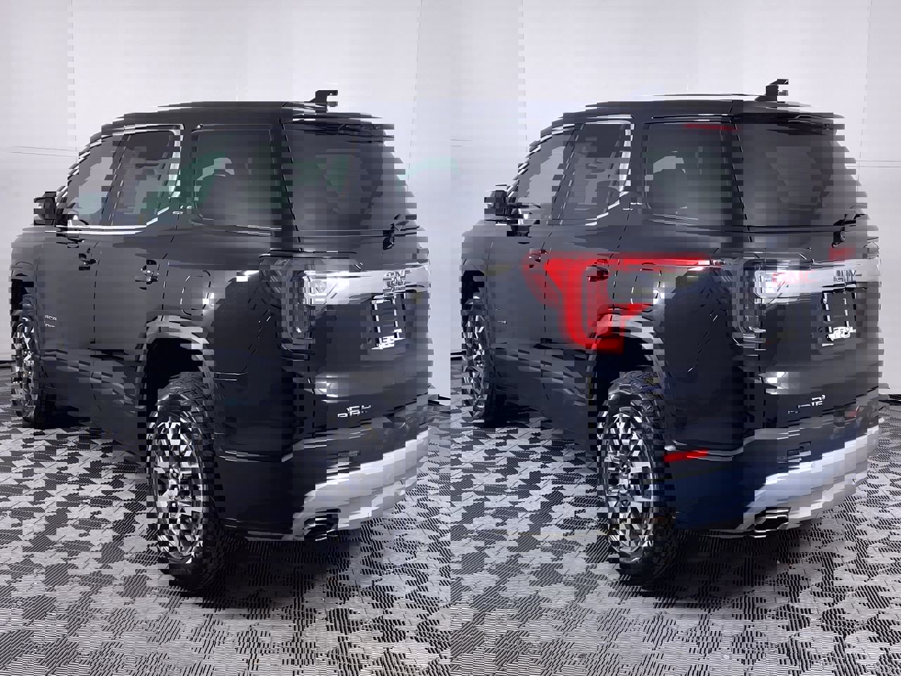 Certified 2023 GMC Acadia SLE image 17