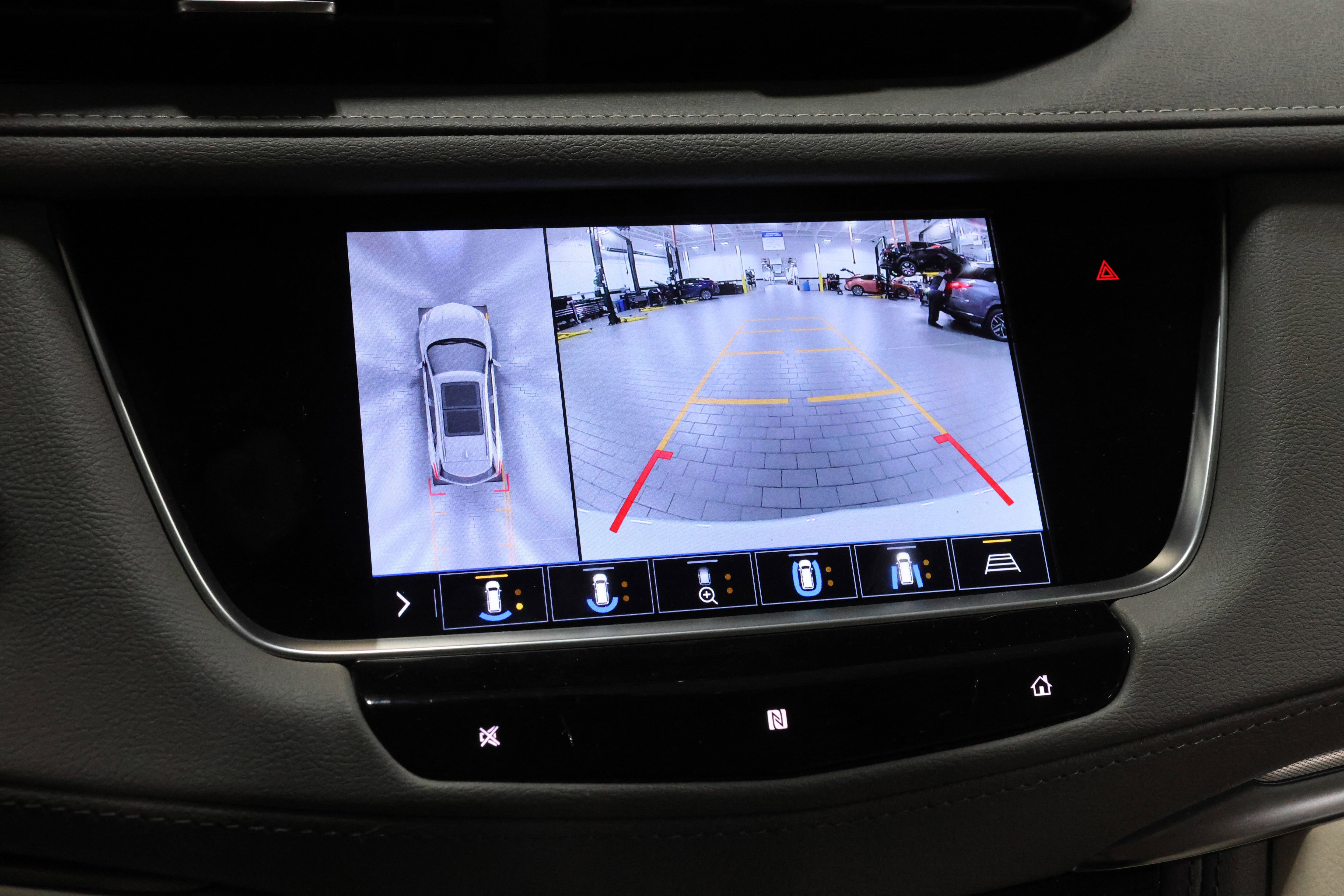 Used 2020 Cadillac XT5 Premium Luxury image 29