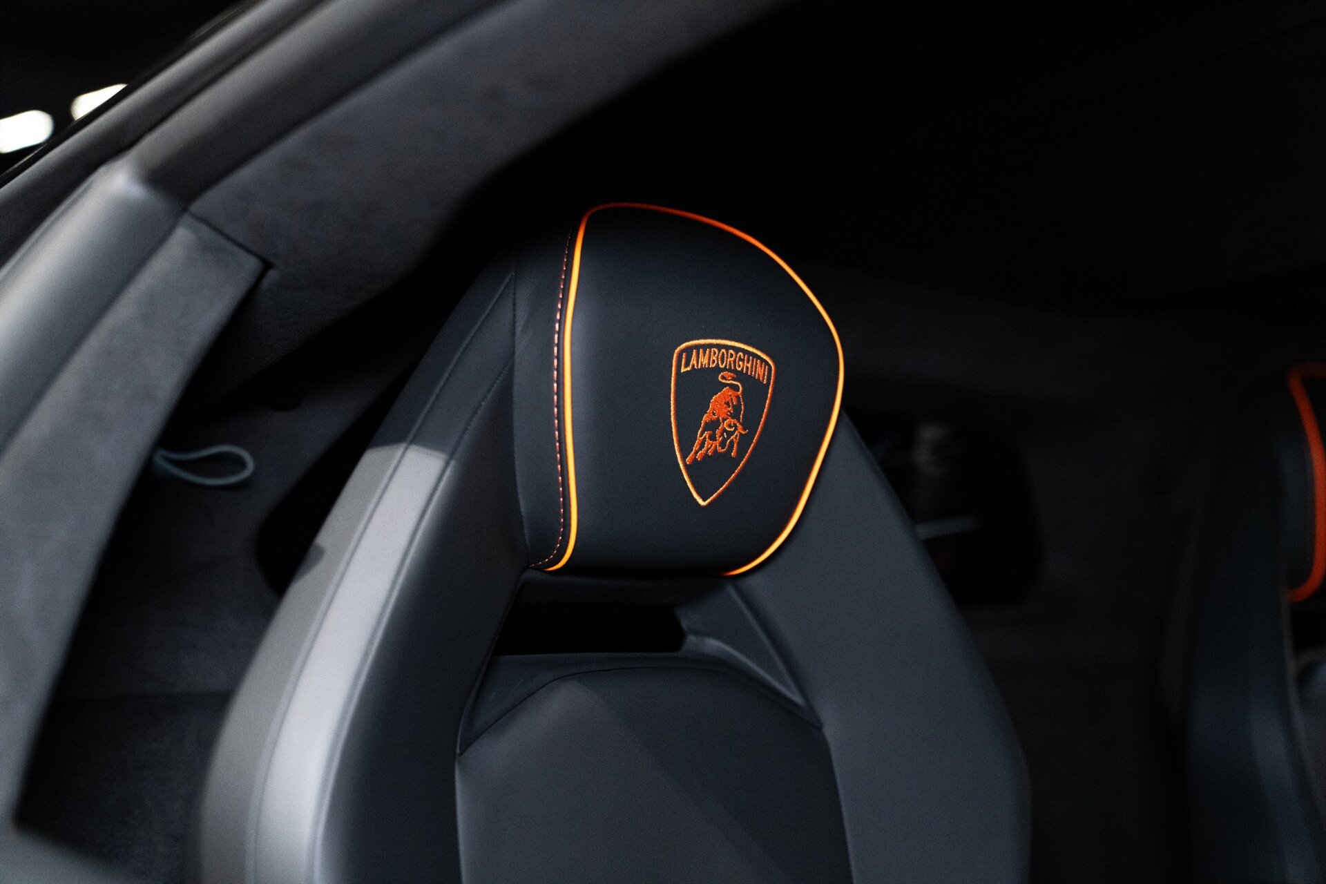 Used 2024 Lamborghini Revuelto AWD/4WD image 39