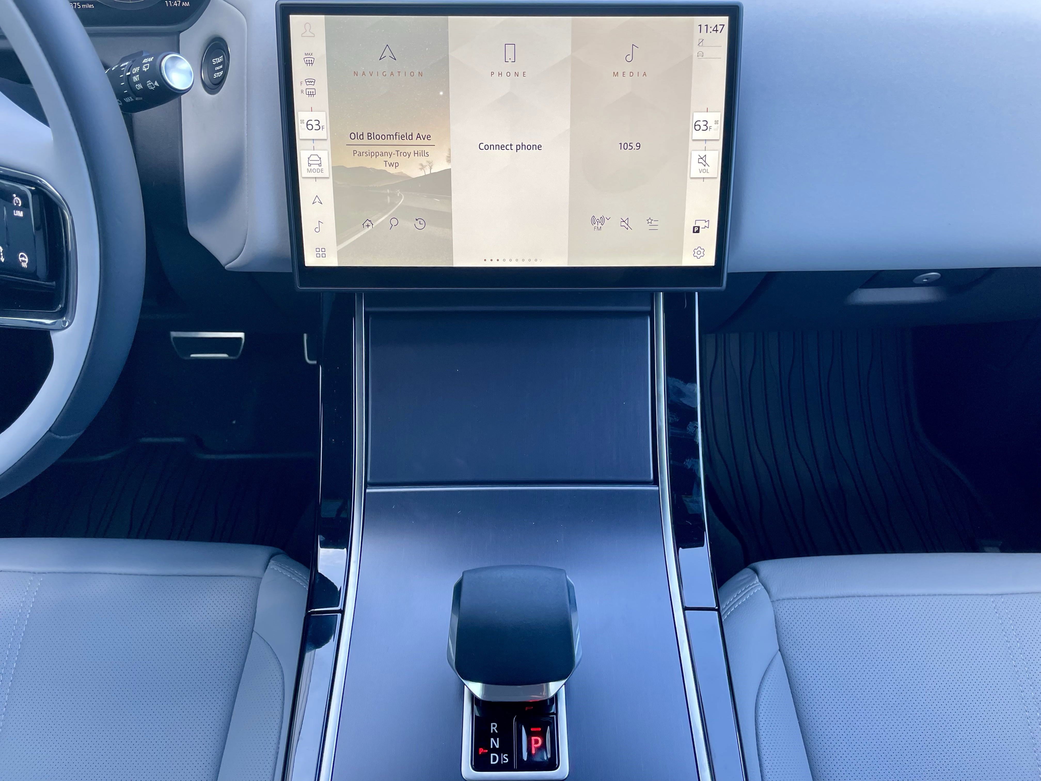 New 2026 Land Rover Range Rover Velar Dynamic SE image 19