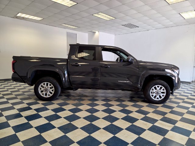 Used 2024 Toyota Tacoma SR5 RWD image 8