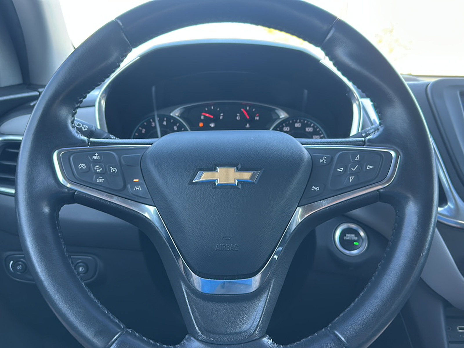 Used 2020 Chevrolet Equinox LT image 27