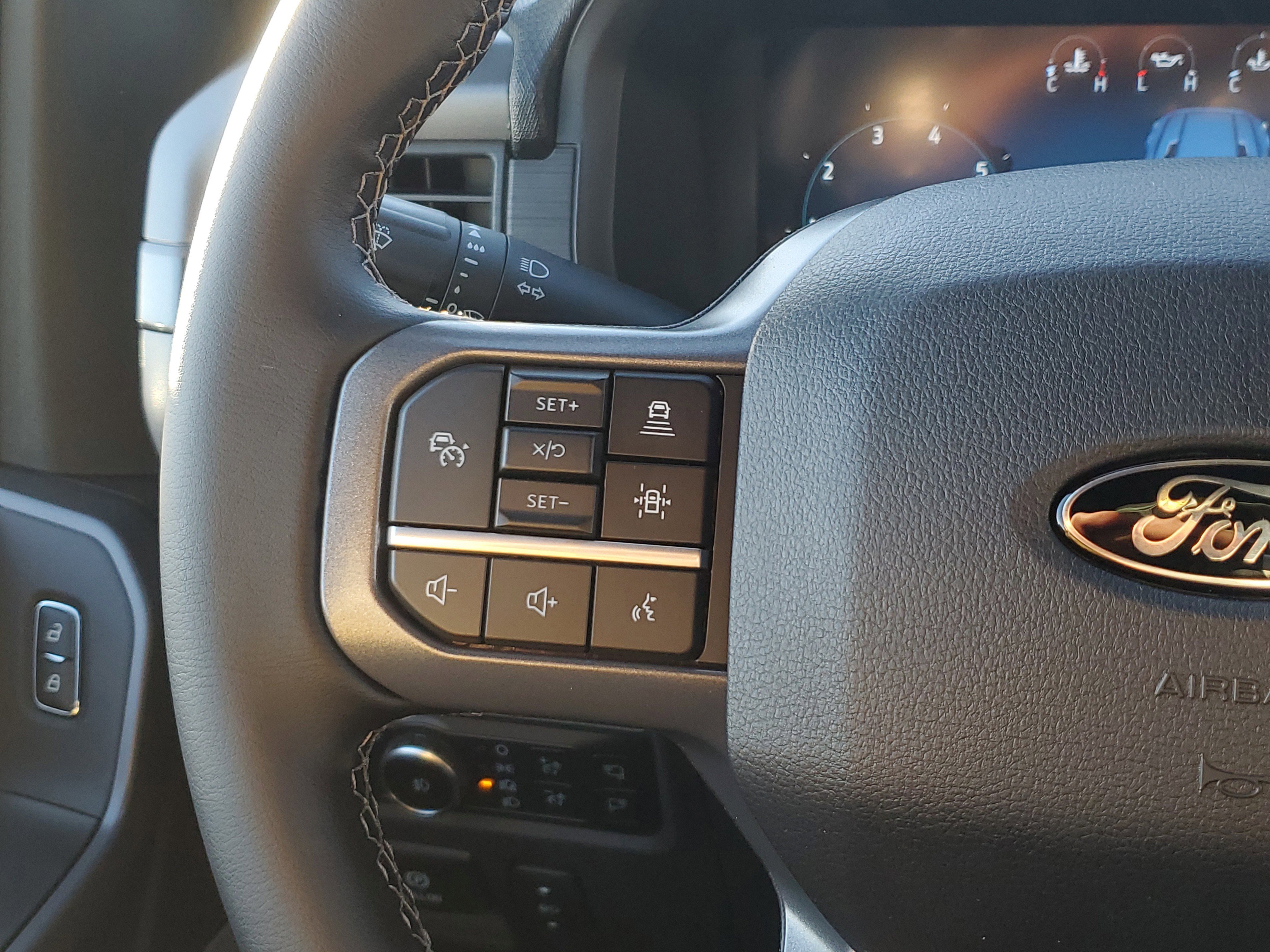 New 2025 Ford F150 XLT w/ Equipment Group 303A High image 22