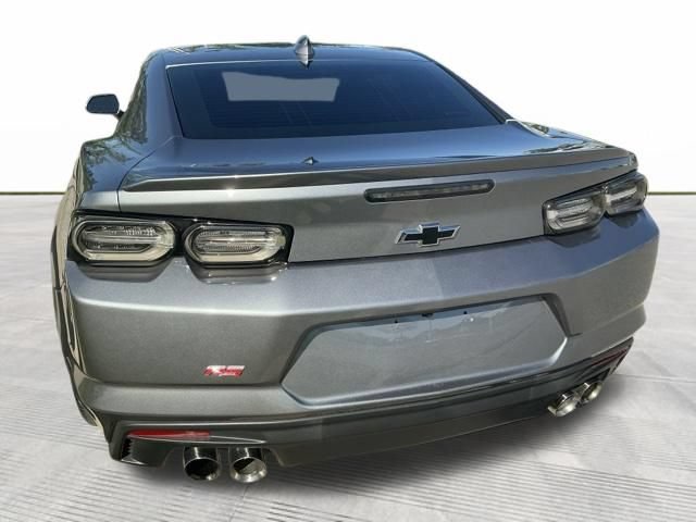 Used 2022 Chevrolet Camaro LT RWD image 10