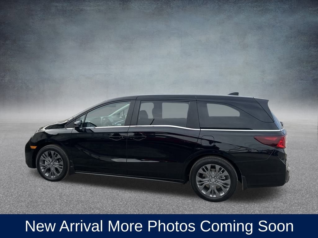 Used 2026 Honda Odyssey Touring image 2