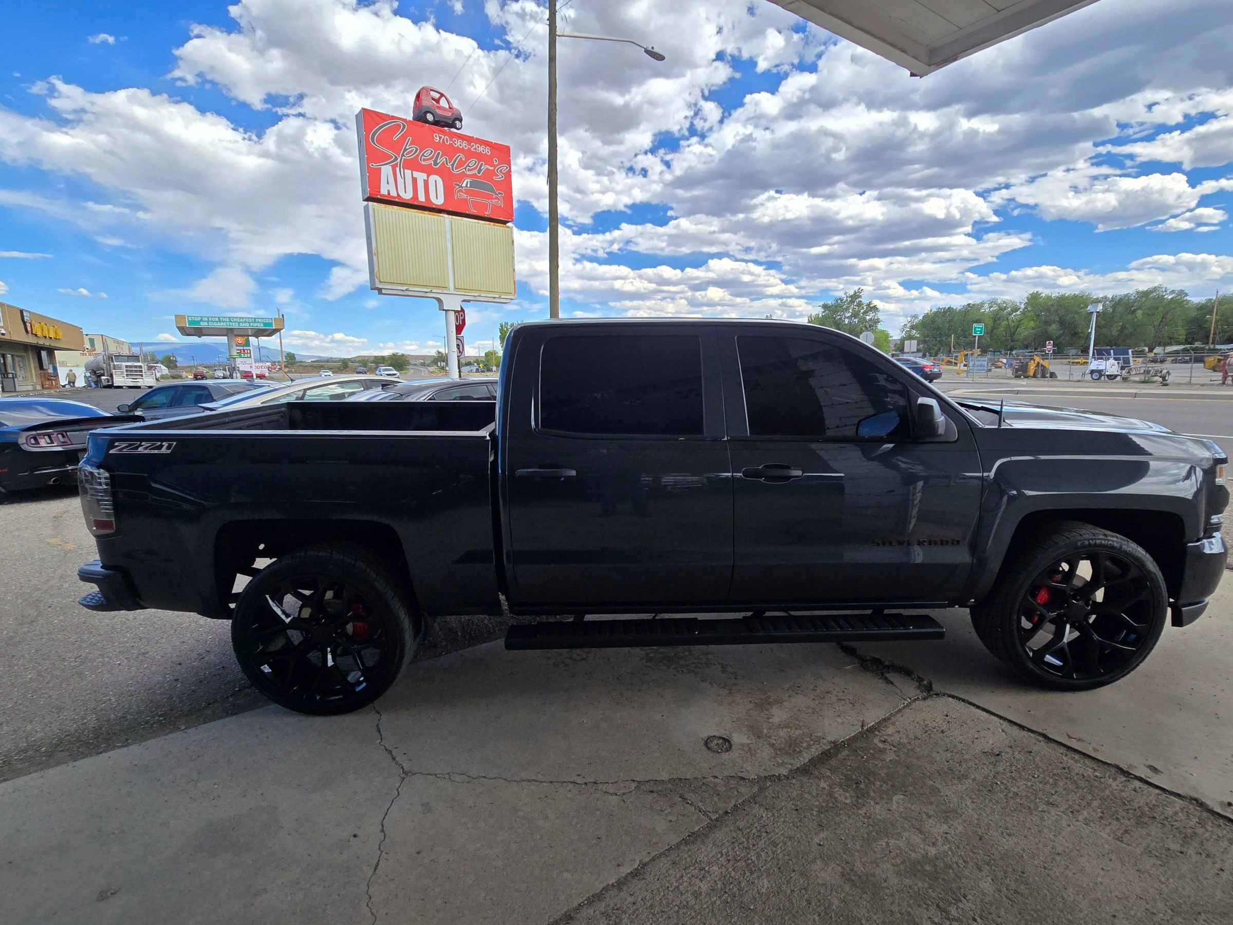 Used 2018 Chevrolet Silverado 1500 LTZ Z71 w/ LTZ Plus Package