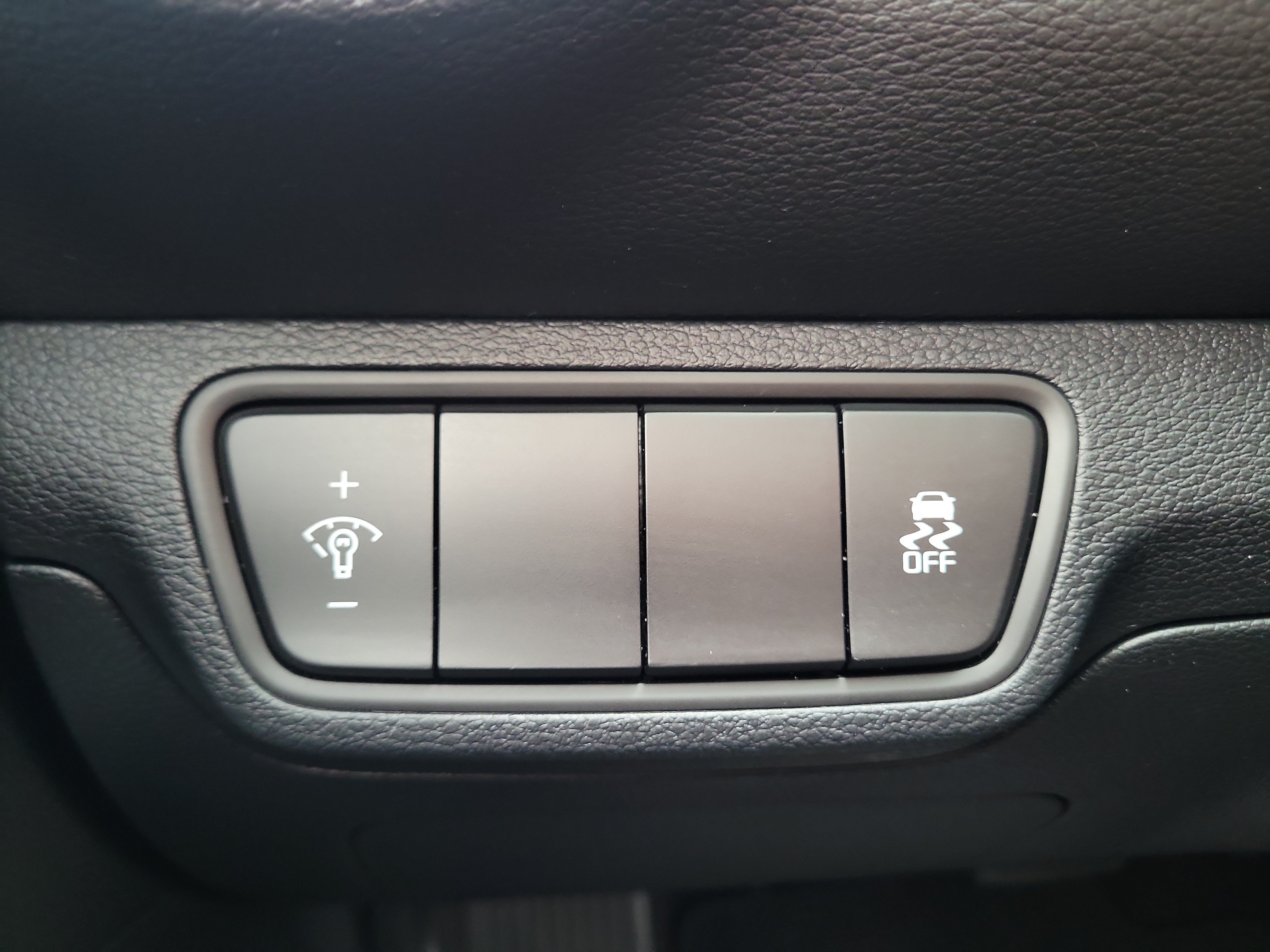 Certified 2024 Kia Forte LXS FWD image 23