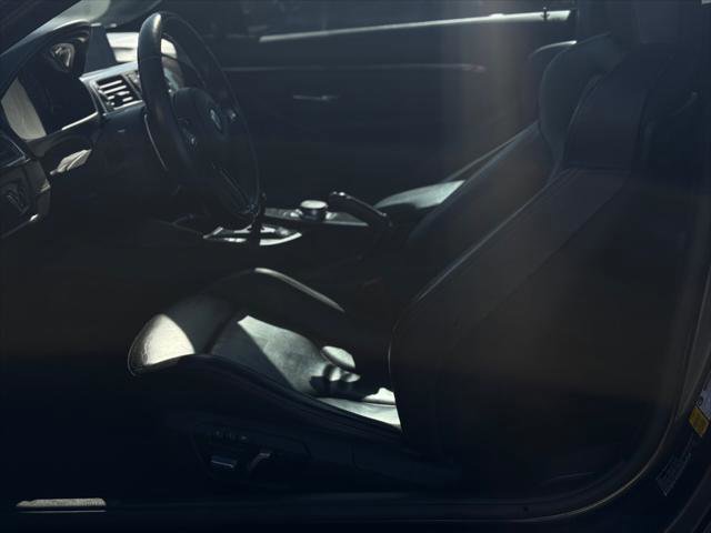 Used 2018 BMW M4 Coupe RWD image 11