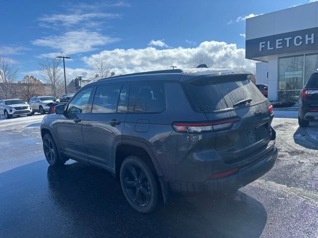 Used 2023 Jeep Grand Cherokee L Limited w/ Black Appearance Package image 8