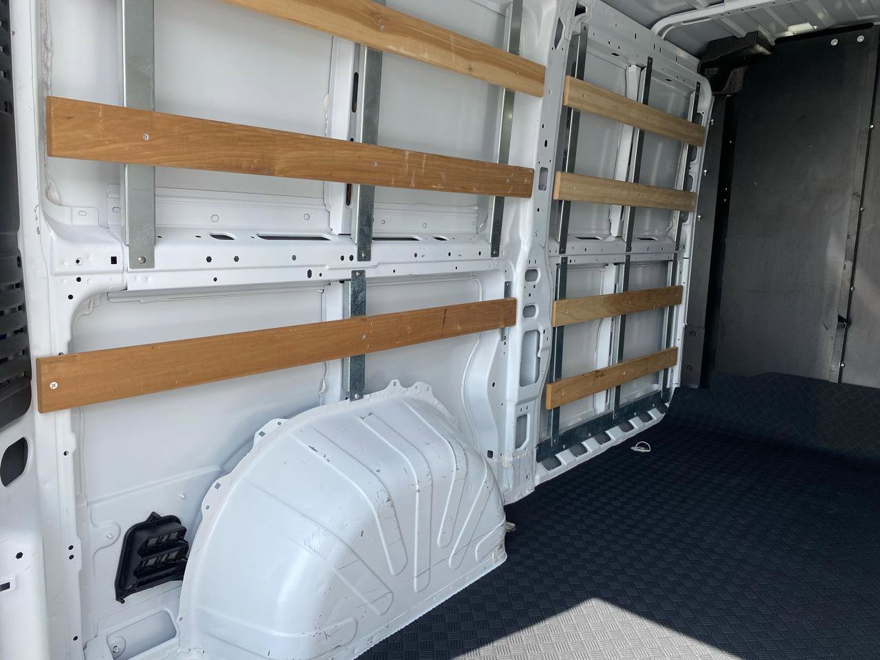 Used 2025 RAM ProMaster 2500 w/ U-Haul Equipment Group FWD image 12