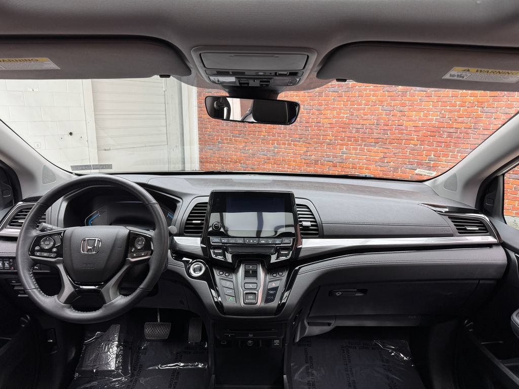 Used 2023 Honda Odyssey Elite image 13