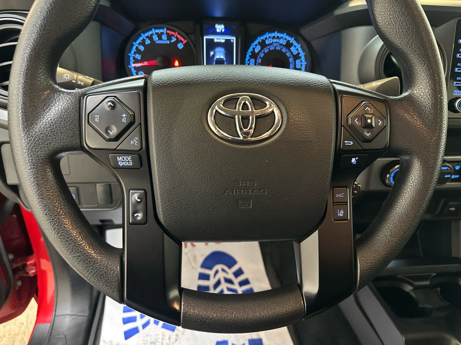 Used 2023 Toyota Tacoma SR AWD/4WD image 12