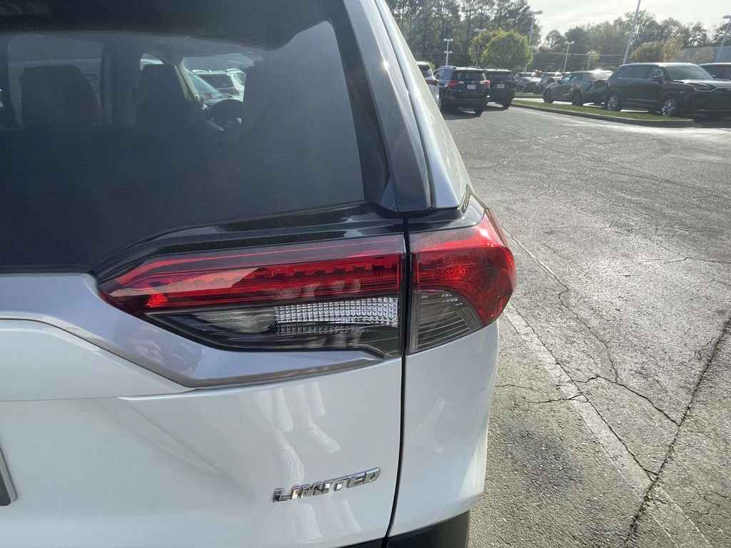 Used 2024 Toyota RAV4 Limited image 17