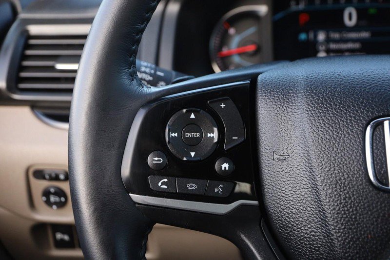 Used 2022 Honda Pilot Touring image 12