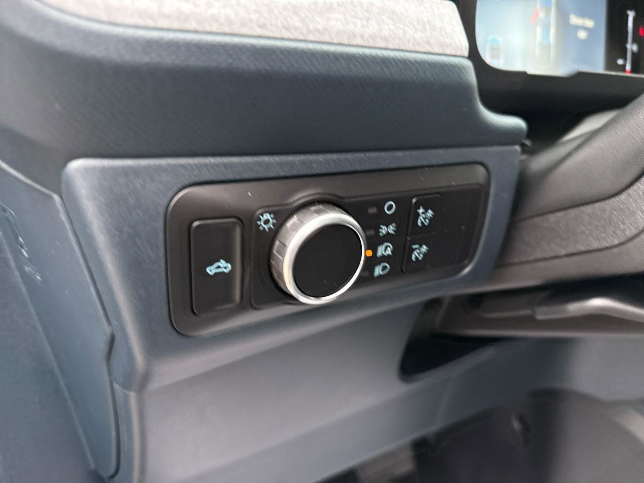 New 2026 Ford Maverick XLT w/ XLT Luxury Package image 27