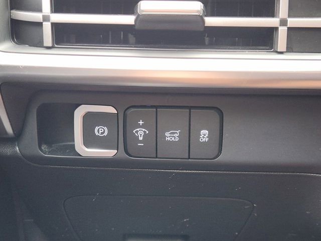 Used 2025 Hyundai Santa Fe SEL image 25