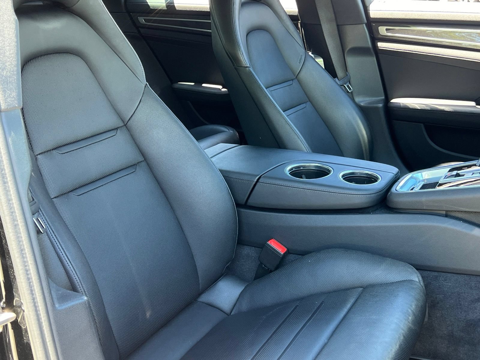 Certified 2023 Porsche Panamera 4 Platinum Edition AWD/4WD image 16