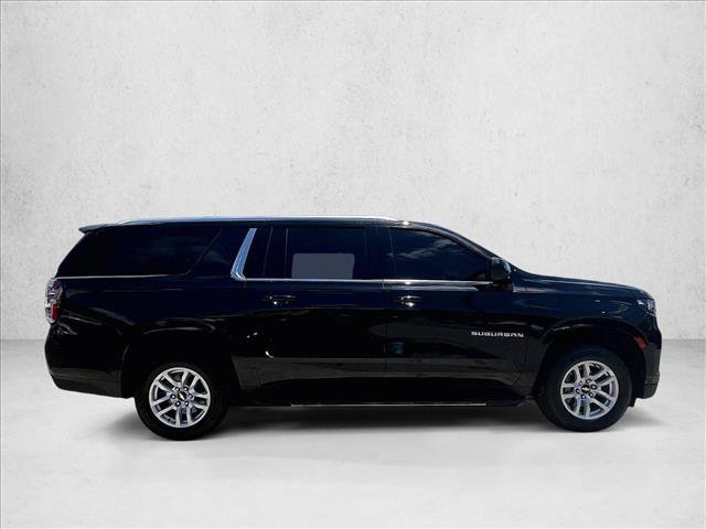 Used 2023 Chevrolet Suburban LT RWD image 5
