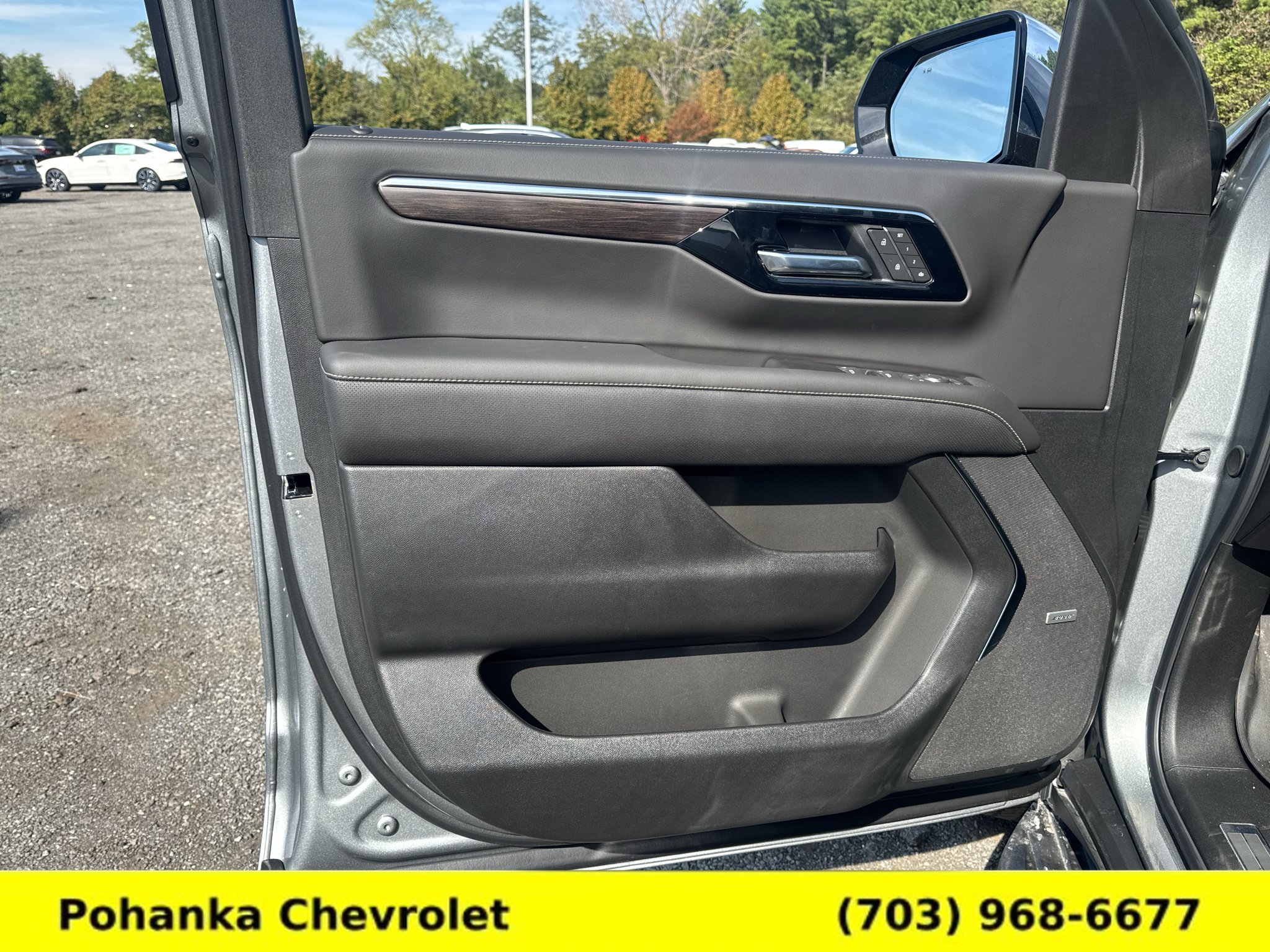 New 2026 Chevrolet Tahoe Premier w/ Sun And Tow Package AWD/4WD image 25