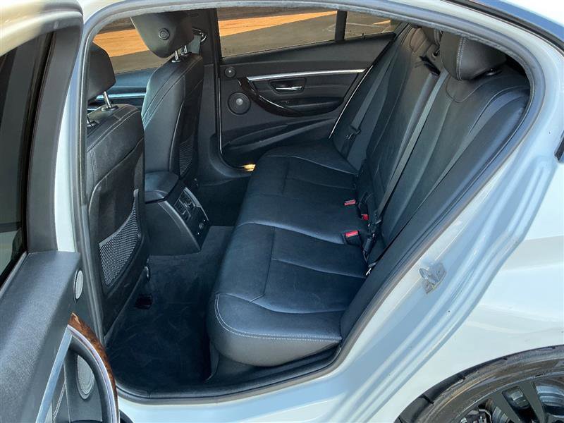 Used 2017 BMW 340i xDrive Sedan image 27