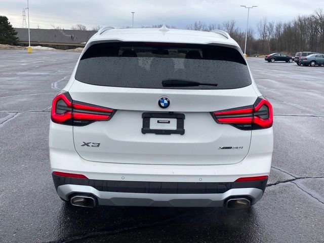 Used 2023 BMW X3 xDrive30i AWD/4WD image 4