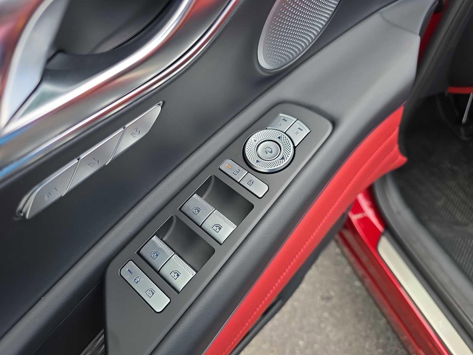 New 2026 Genesis GV80 3.5T e-SC image 17